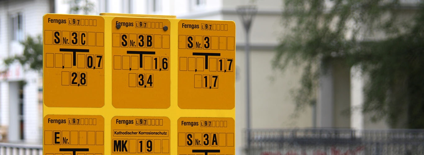 Gasleitungsbeschilderung